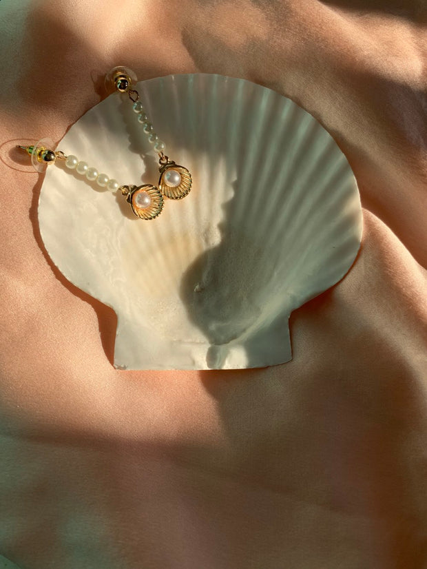 Pearl Drop Open Shell Earrings- Small Pearls